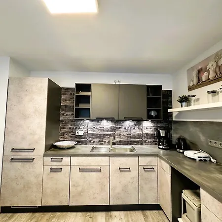 Himmelblau * Burgen (Mayen-Koblenz)